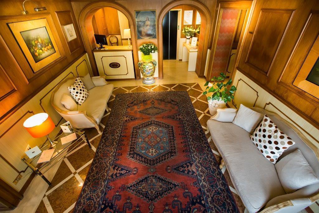 Hotel Camerlengo Corridonia Extérieur photo